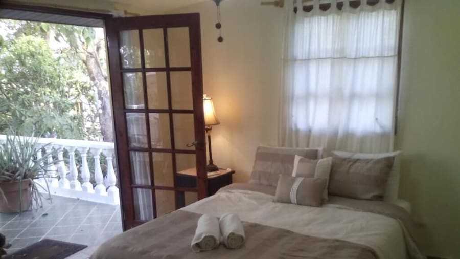 Hibiscus House Bed and Breakfast