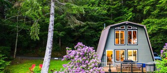 2 Homes-14 Acres+2 Spas +Lake Access+Kayaks