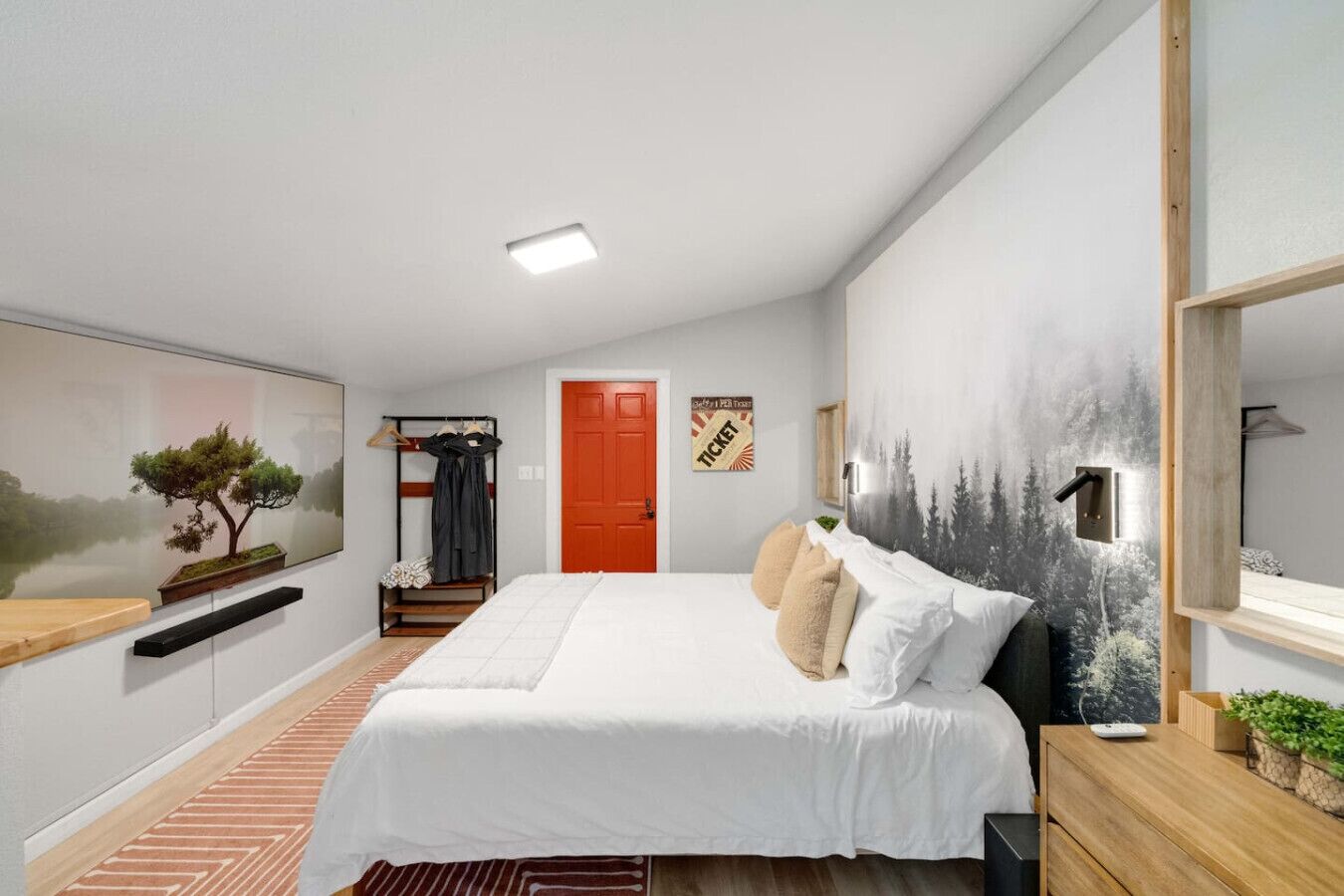 Escritorio, wifi y ropa de cama 