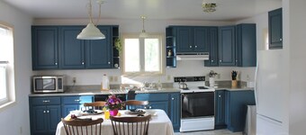 Pennside Getaway

Firepit, Creek Access