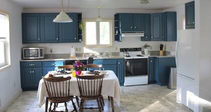 Pennside Getaway
Firepit, Creek Access