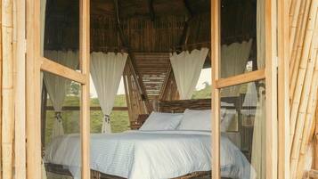 Exclusive-mökki, parveke, vuoristonäköala | Minibaari, tallelokero huoneessa, ilmainen Wi-Fi, vuodevaatteet