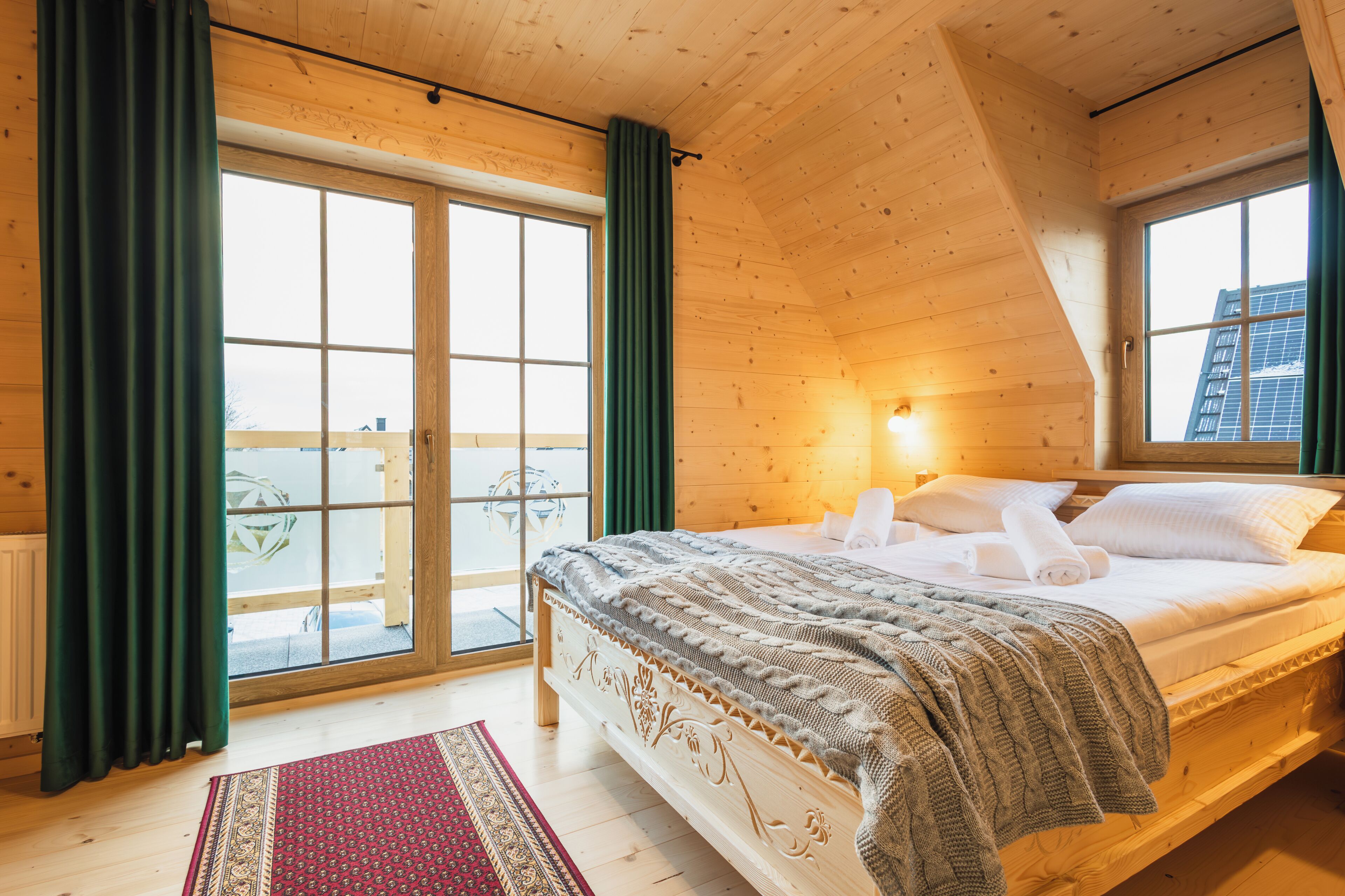 Verduisterende gordijnen, een strijkplank/strijkijzer, gratis wifi