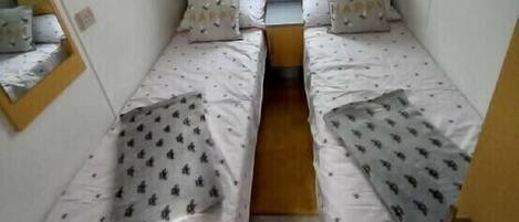 4 chambres, décoration personnalisée, ameublement personnalisé