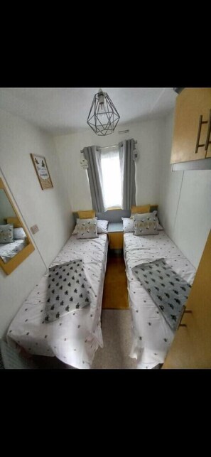 4 bedrooms, individually decorated, individually furnished