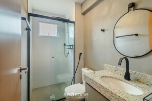 Lägenhet Basic | Badrum | Dusch