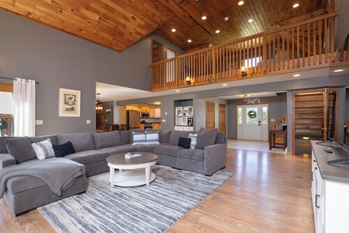 The perfect home base to enjoy all the Saratoga area has to offer