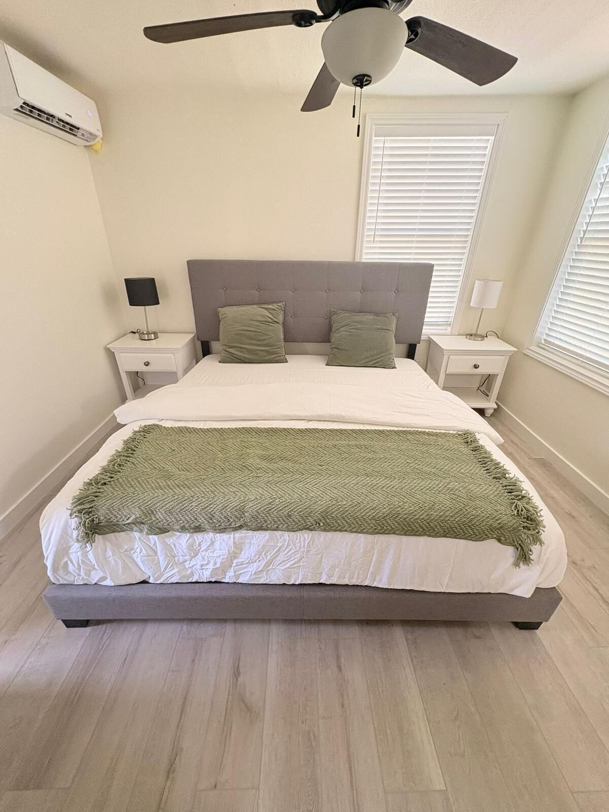 Bügeleisen/Bügelbrett, WLAN, Bettwäsche