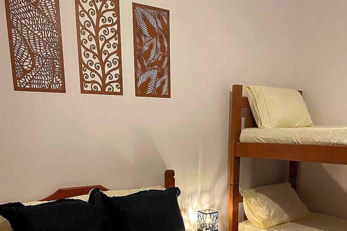 Family Room, Pets Allowed, Garden View | Free WiFi, bed sheets