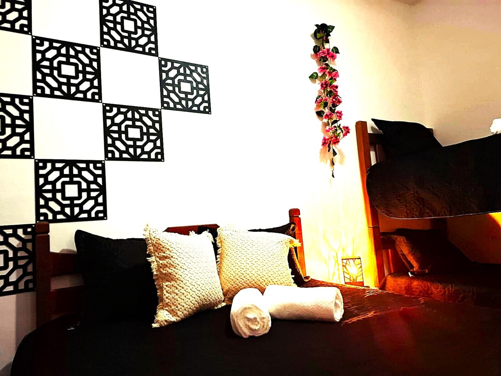 Ropa de cama hipoalergénica, wifi gratis y ropa de cama 