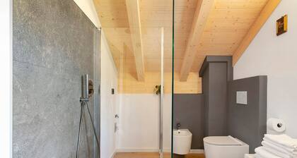 Panoramic Attic Apartment with Private Garden