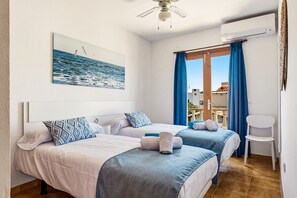 2 bedrooms, in-room safe, iron/ironing board, free WiFi
