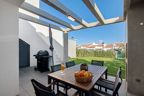 Outdoor dining - Villa Soligolf - Vilamoura, Algarve (Villamoura)
