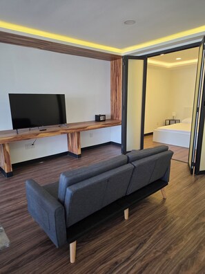 Leilighet – comfort, 3 soverom, balkong | Oppholdsområde