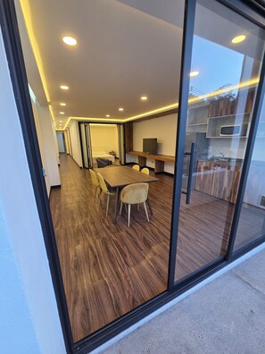 클래식 아파트, 발코니 | 테라스/파티오