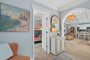 4 soverom, skrivebord, strykejern/-brett og wi-fi