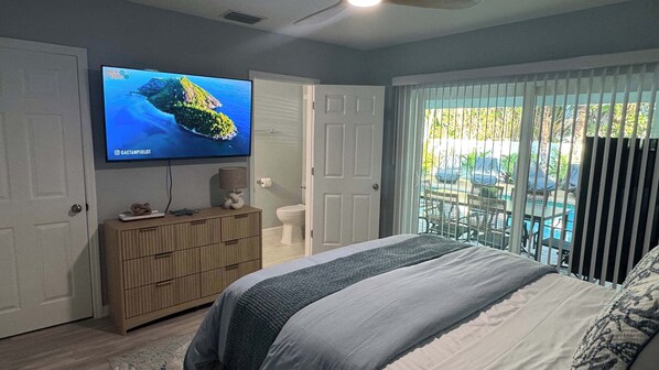 4 bedrooms, desk, iron/ironing board, WiFi