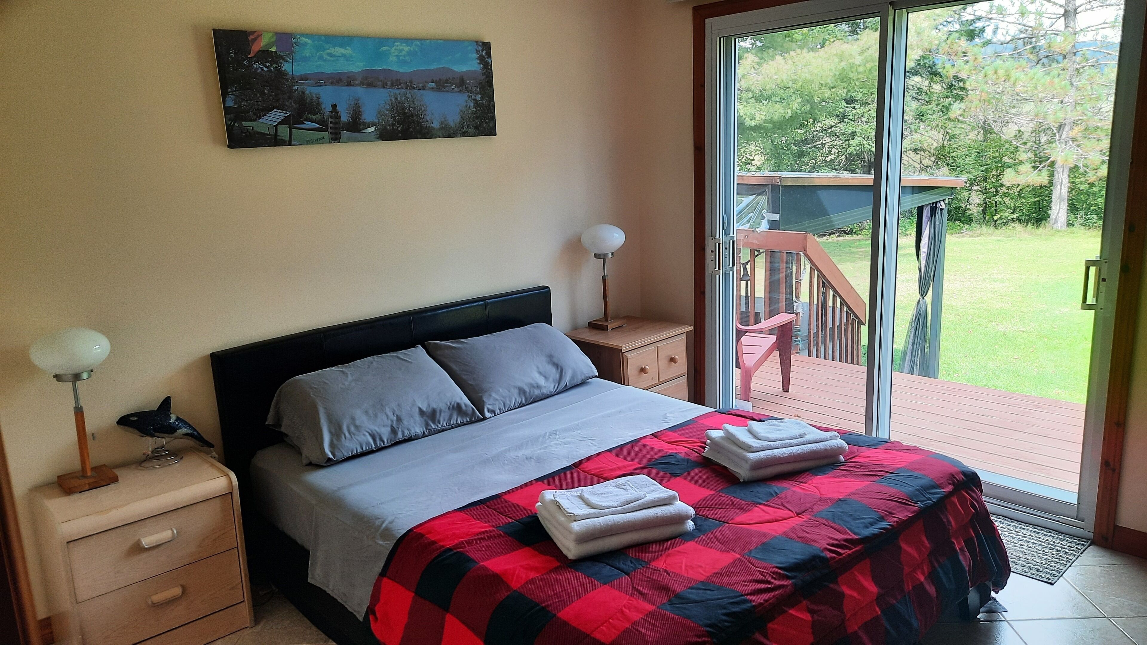 2 bedrooms, desk, free WiFi, bed sheets
