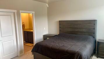 3 chambres, fer et planche à repasser, Wi-Fi, literie fournie