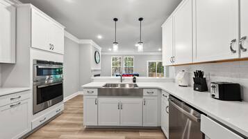 Microwave, oven, stovetop, dishwasher