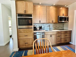 Oven, stovetop, dishwasher