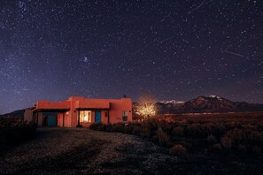 Exterior - Couples/BFFs/Fam Retreat, Hot Tub, Enclosed Yard (El Prado)