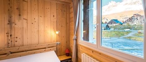 1 室のベッドルーム