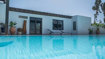 House, 2 Bedrooms, Private Pool | Terrace/patio