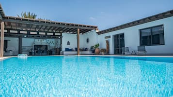 House, 2 Bedrooms, Private Pool | Terrace/patio