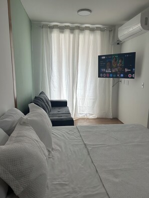 1 chambre, fer et planche à repasser, Wi-Fi gratuit, draps fournis