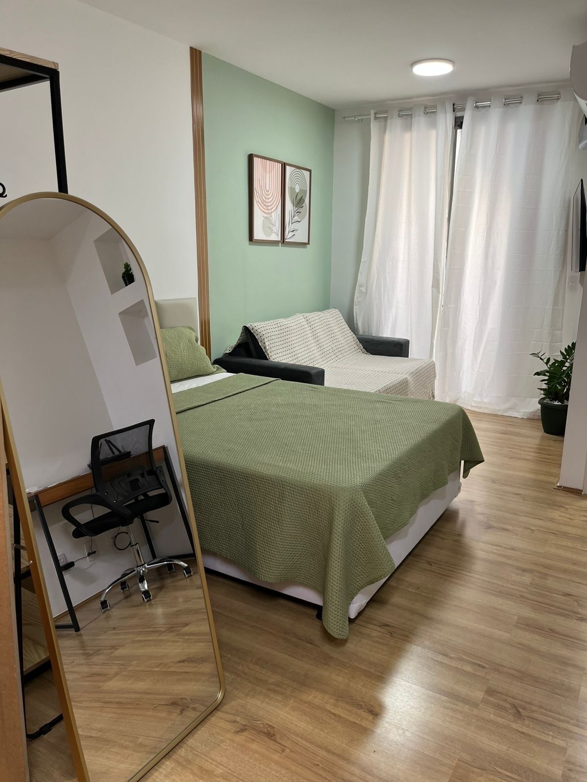 1 chambre, fer et planche à repasser, Wi-Fi gratuit, draps fournis