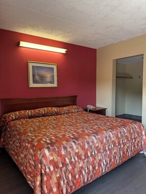 Deluxe Single Room, Balcony, City View