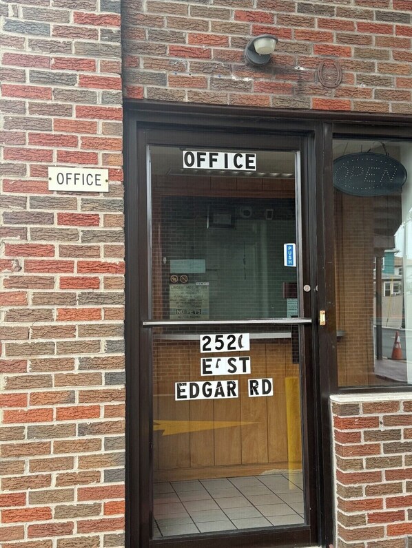 Voorkant van accommodatie