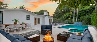 LUXE Villa, Heated Pool, Fire Pit, GAMES