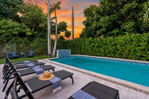 Pool - LUXE Villa, Heated Pool, Fire Pit, GAMES (Miami)