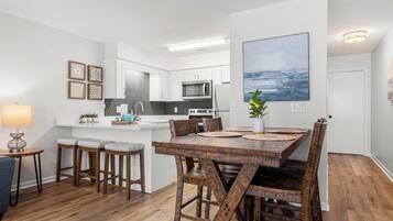 Apartment (1 Bedroom) | Interior