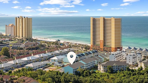 West End Coastal Escape Renovated 1BR Condo w/ Pool & Beach Access 72