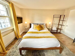 1 makuuhuone, silitysrauta/-lauta, internet, vuodevaatteet