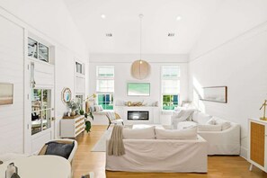 Smart TV, fireplace - Barefoot Bungalow by Stay on 30a (Watercolor)