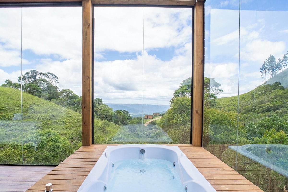 Basic Cabin | Interior