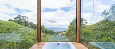 Basic Cabin | Interior