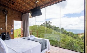 Basic Cabin | 1 bedroom, free WiFi - Cabana c\ Jacuzzi prox. de Florianópolis VST026 (Anitapolis)