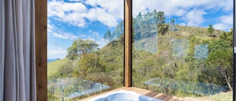 Basic Cabin | Interior