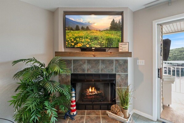 Condo, Multiple Beds, Patio (No Plans Paradise) | Interior