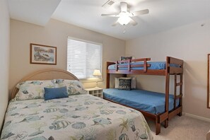 Apartment, Mehrere Betten, Poolzugang (Peaceful Serenity) | 2 Schlafzimmer