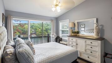 3 bedrooms, individually decorated, individually furnished, bed sheets