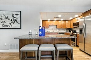 獨棟房屋, 多張床, 庭院 (Barberton Bay Retreat) | 私人廚房