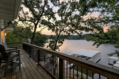 Garage Parking, Slide, Kayaks & Fun at 10mm