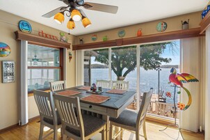 4 habitaciones, decoración personalizada y muebles diferentes 