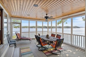 House, Multiple Beds, Patio (Rhondi's Retreat) | Outdoor dining - Incredible Views, Fishing, Private Dock & Slip (Gravois Mills)